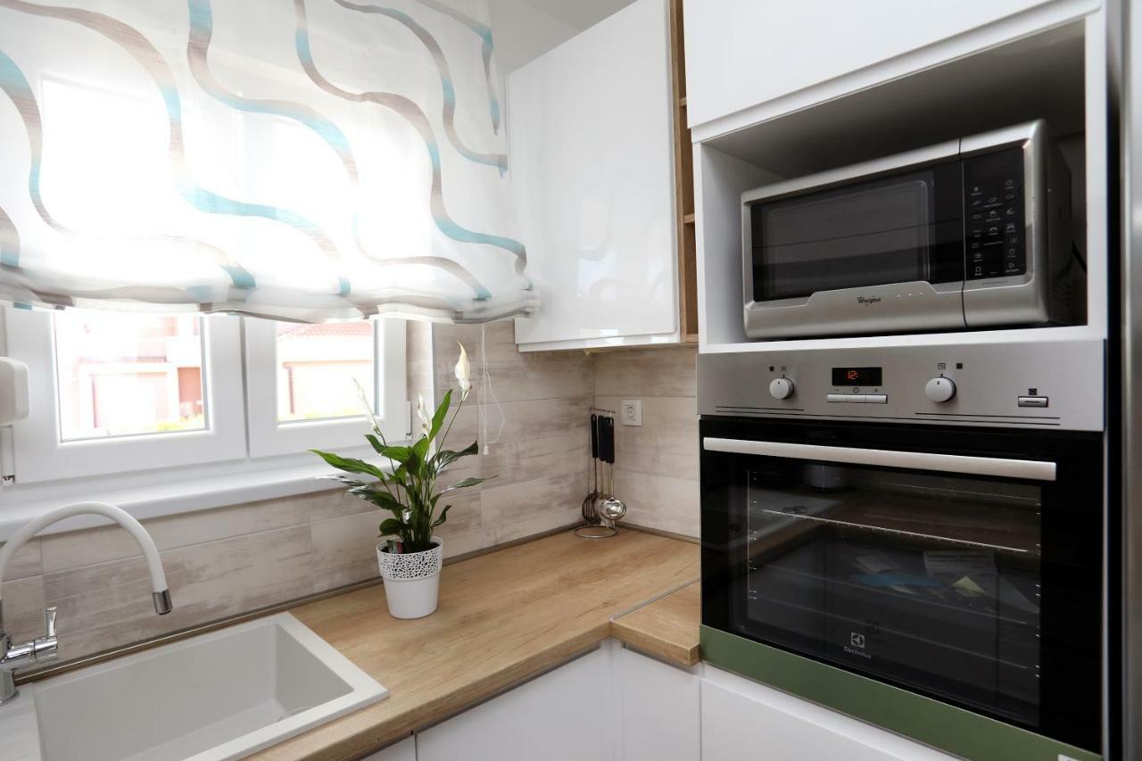 Apartment Little Marijeta Трогир Екстериор снимка