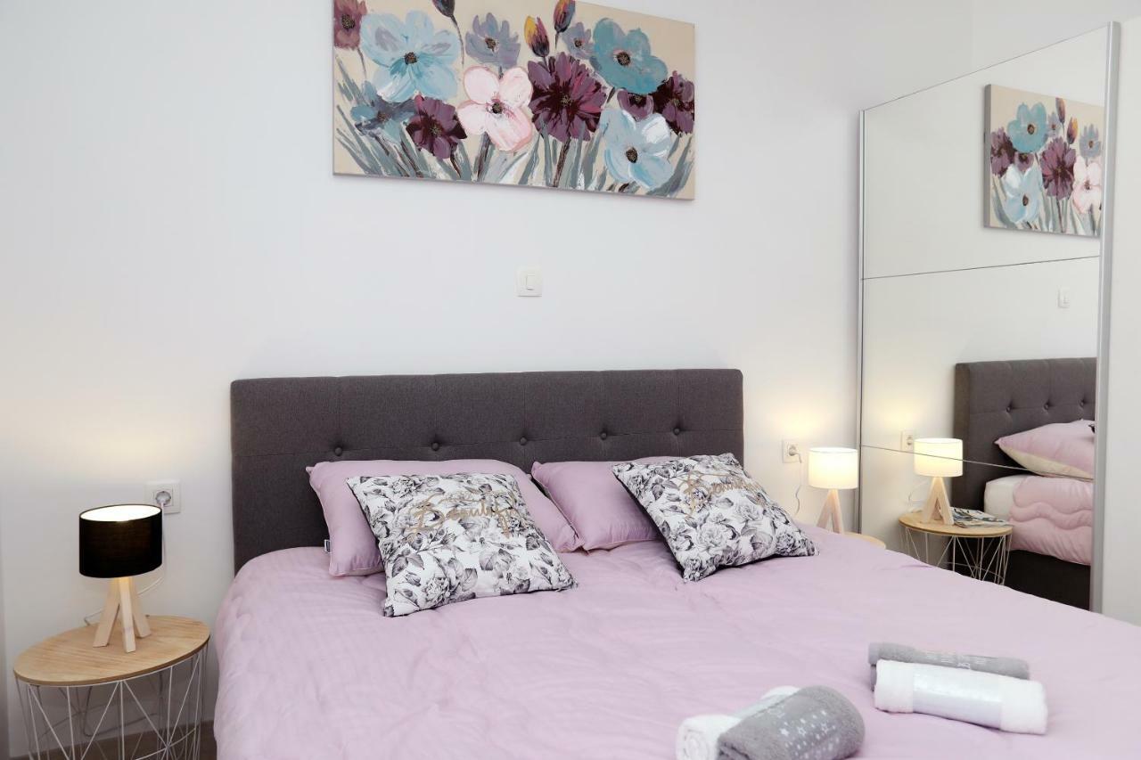 Apartment Little Marijeta Трогир Екстериор снимка