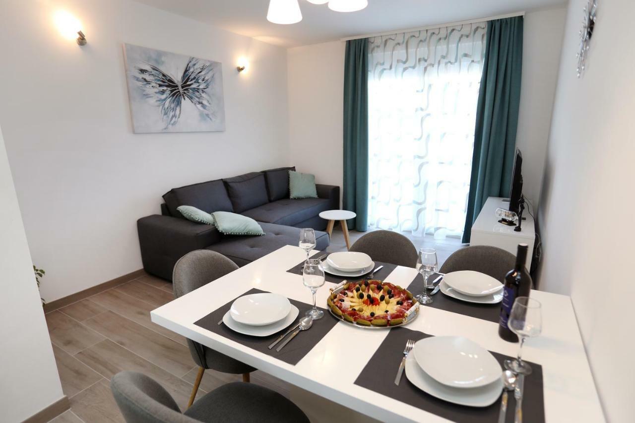 Apartment Little Marijeta Трогир Екстериор снимка