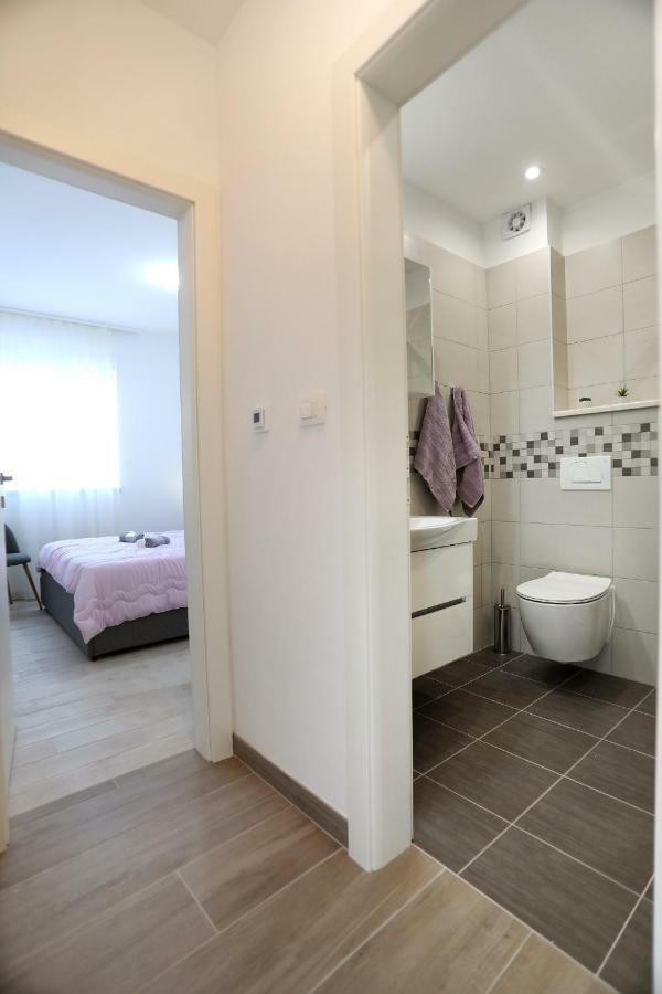 Apartment Little Marijeta Трогир Екстериор снимка